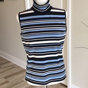 Sleeveless turtleneck sweater